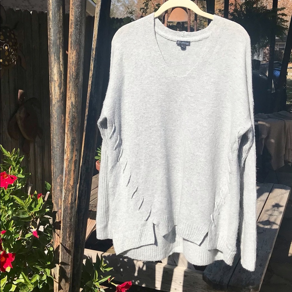❄️New Direction Women’s Long Sleeve Sweater Top!❄️